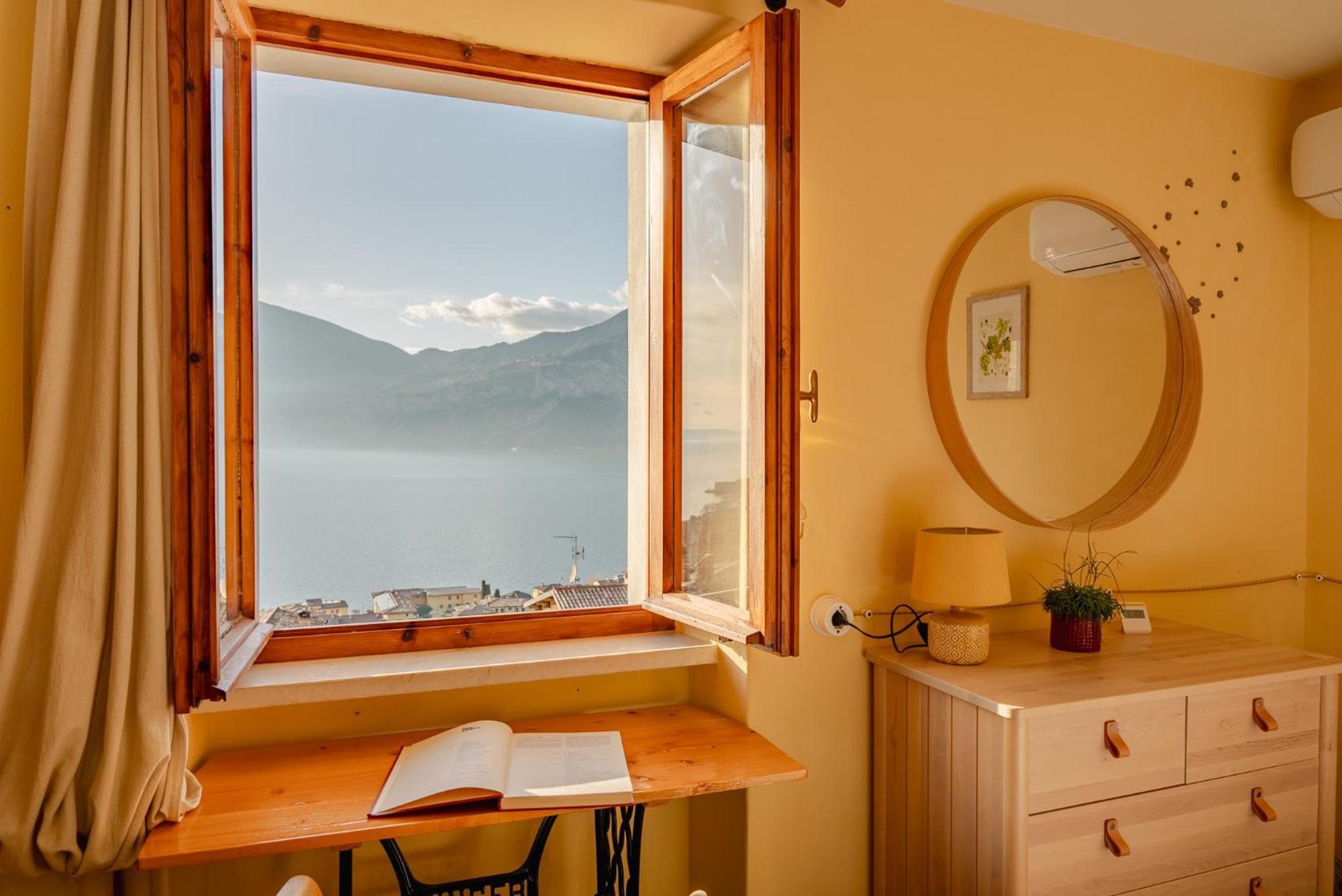 Garda Doma Bed & Breakfast Brenzone sul Garda Eksteriør bilde