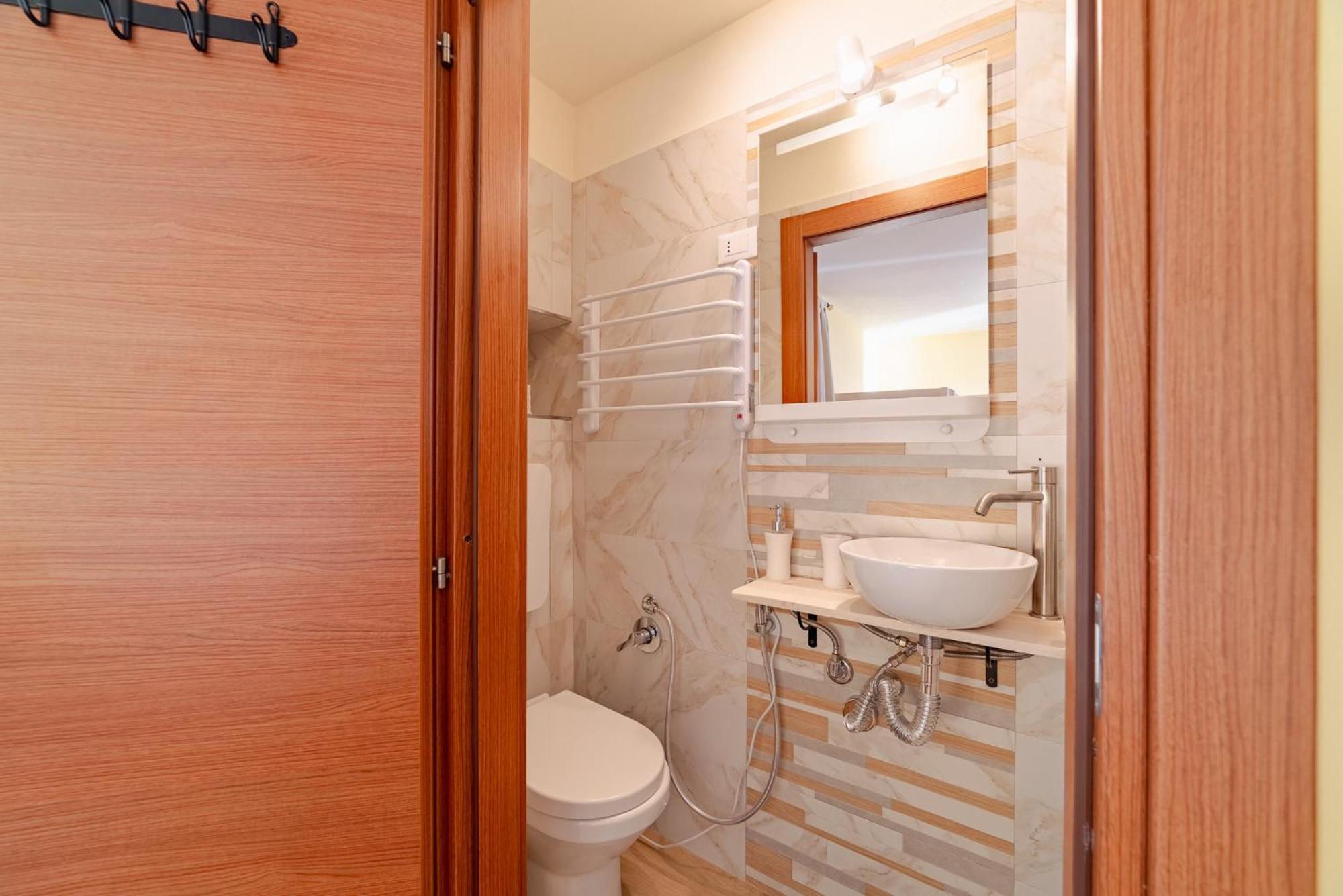 Garda Doma Bed & Breakfast Brenzone sul Garda Eksteriør bilde